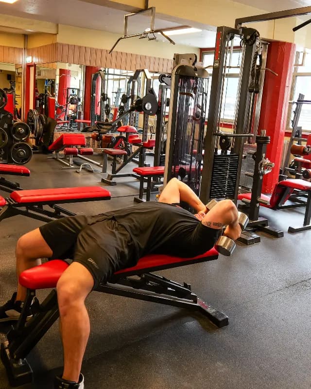 Dumbbell Skullcrusher